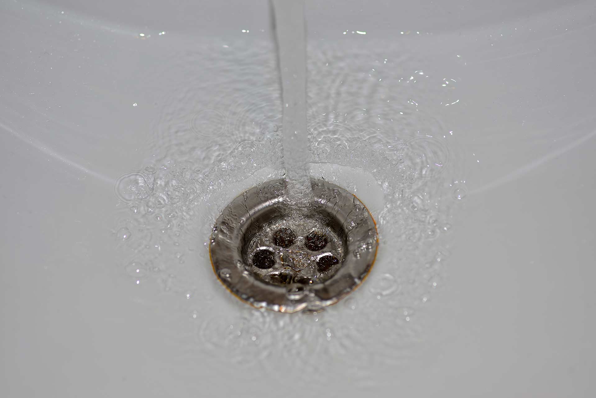 A2B Drains provides services to unblock blocked sinks and drains for properties in Stapleford.
